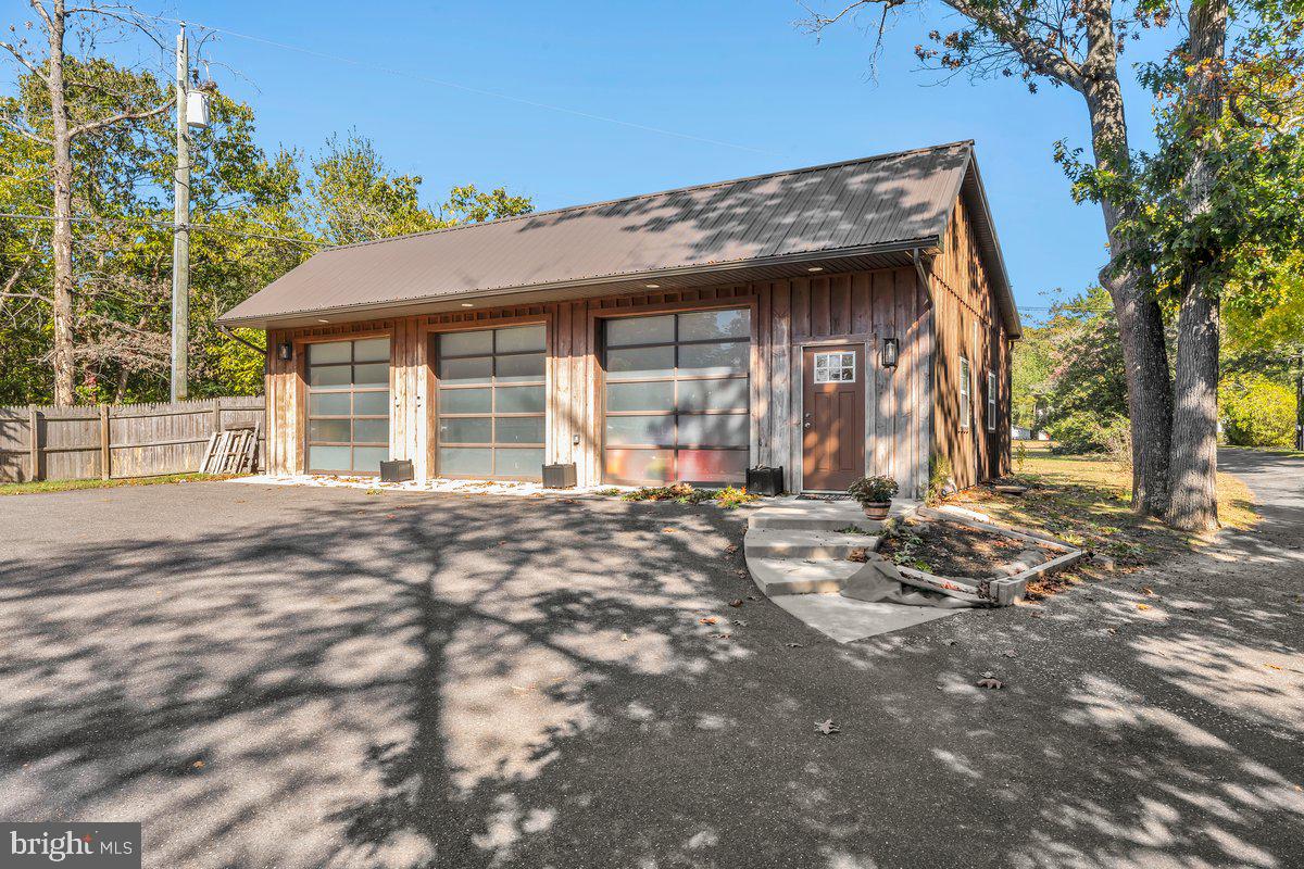 Real estate listing preview #24