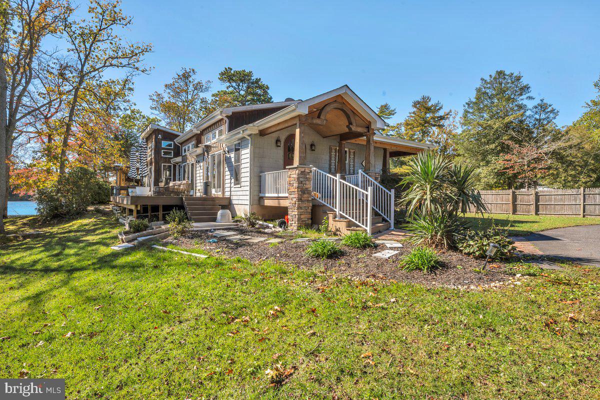 Real estate listing preview #2