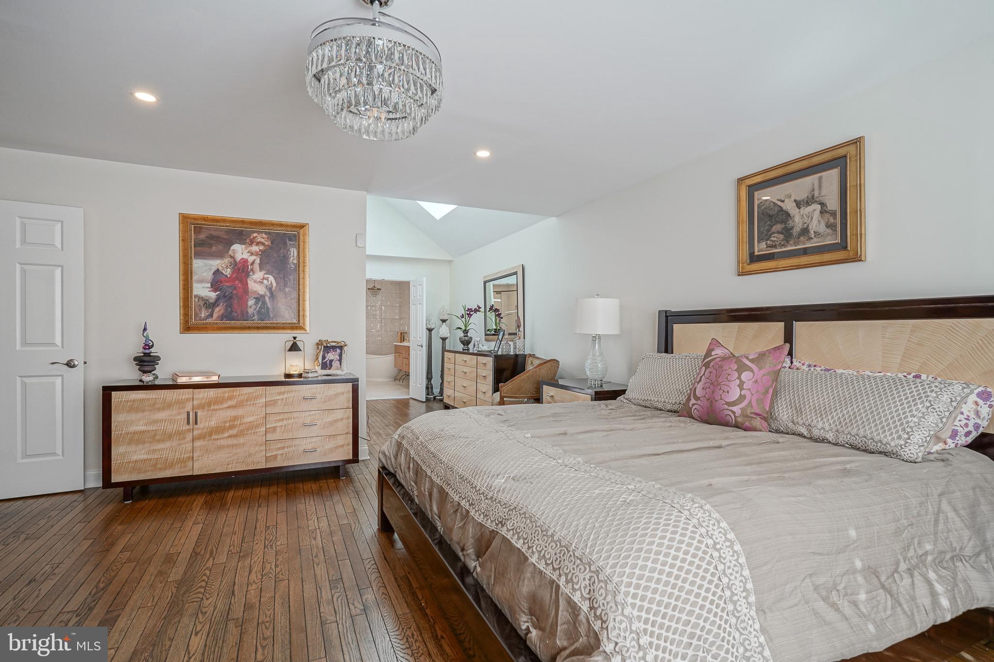 Real estate listing preview #17