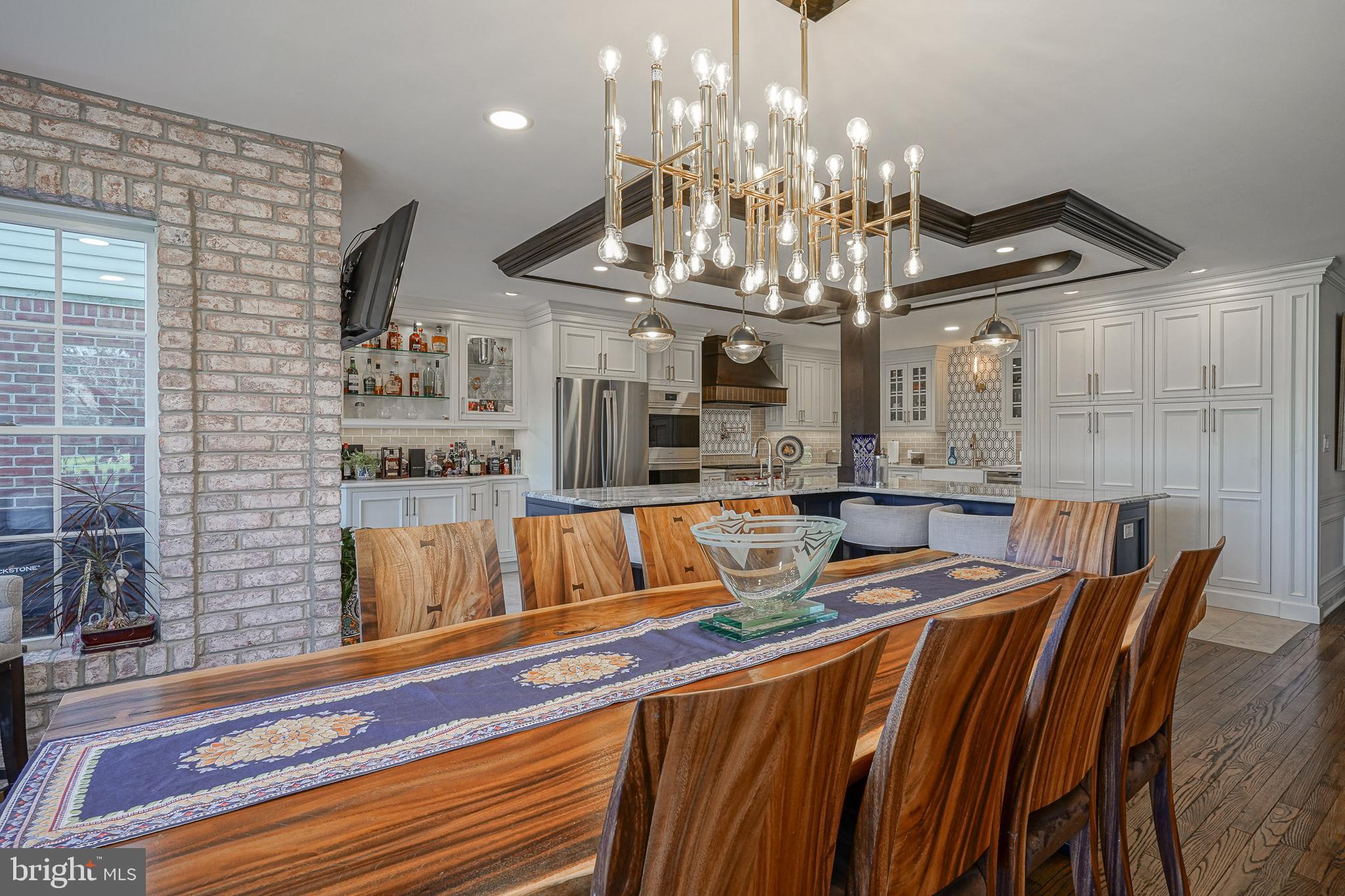 Real estate listing preview #8