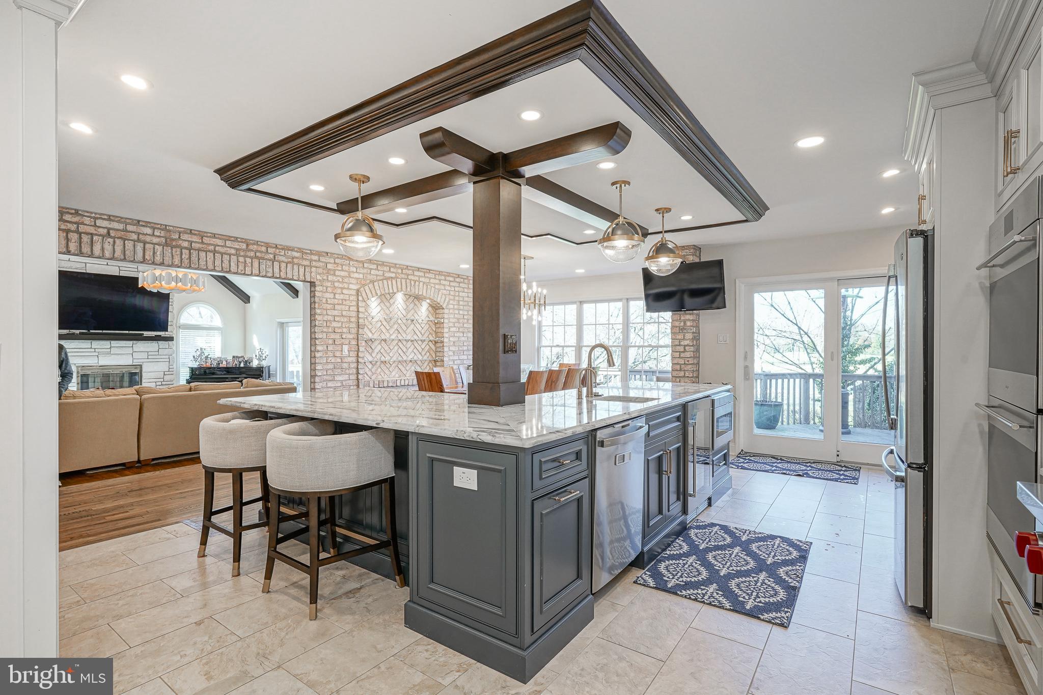 Real estate listing preview #14