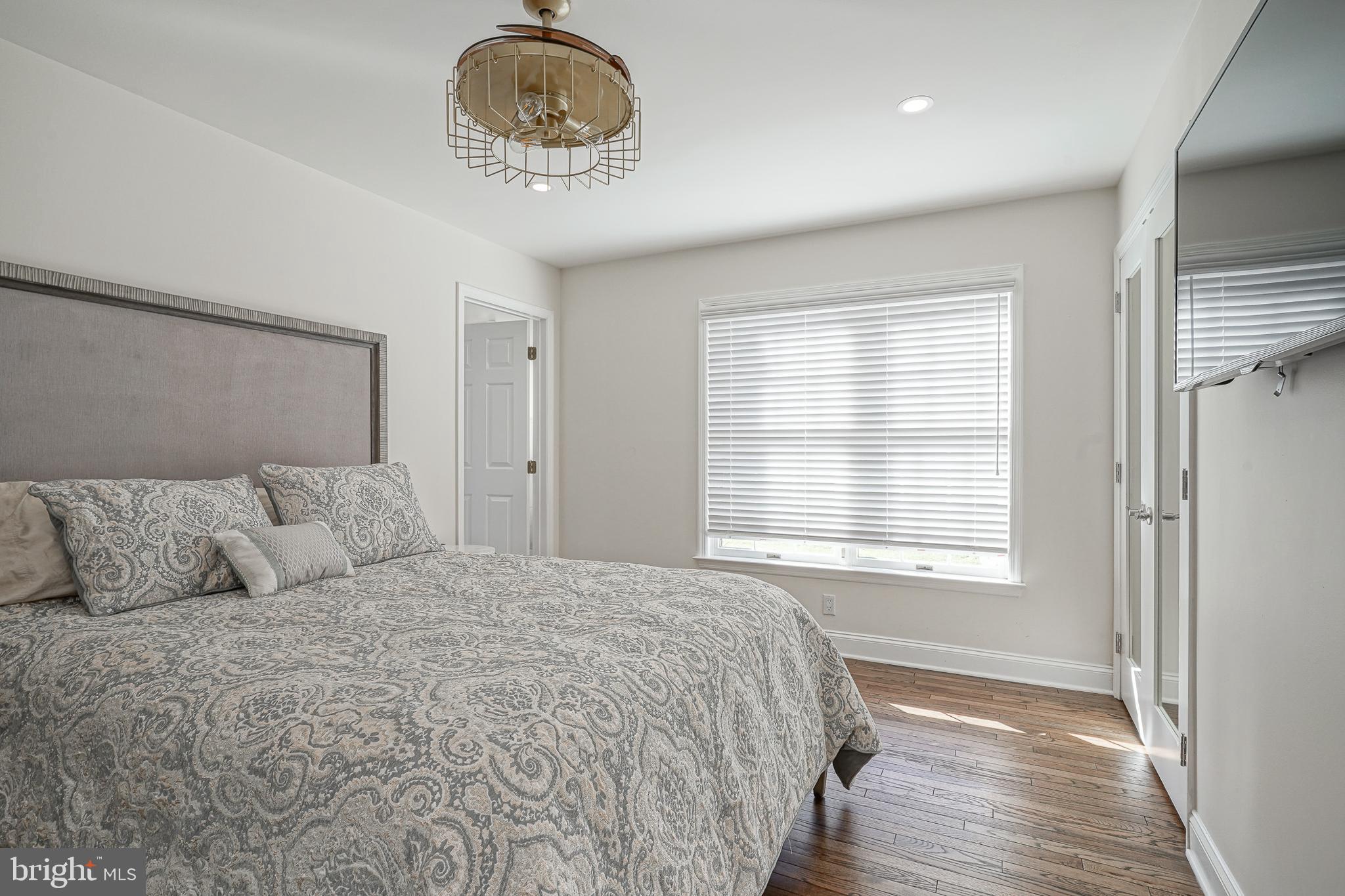 Real estate listing preview #22