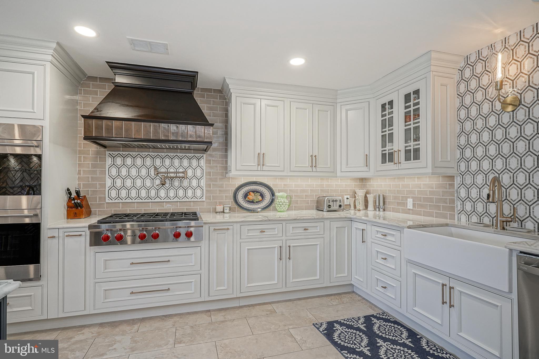 Real estate listing preview #12