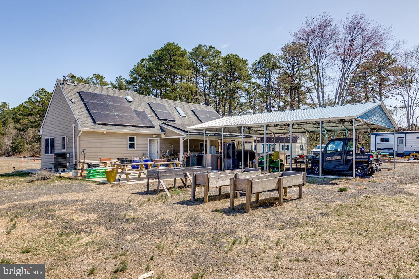 Real estate listing preview #2