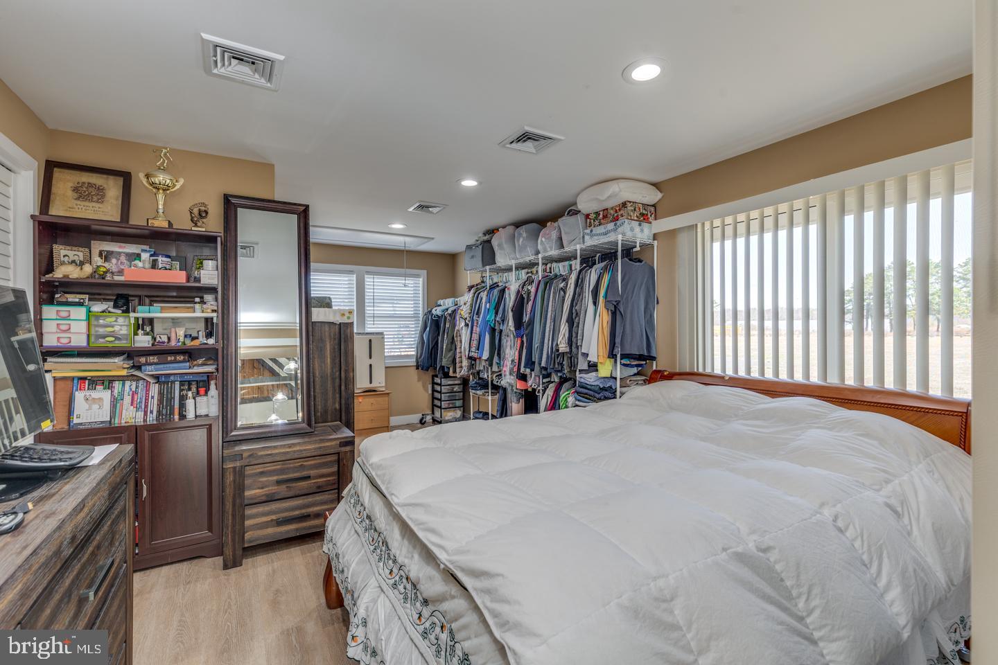 Real estate listing preview #15