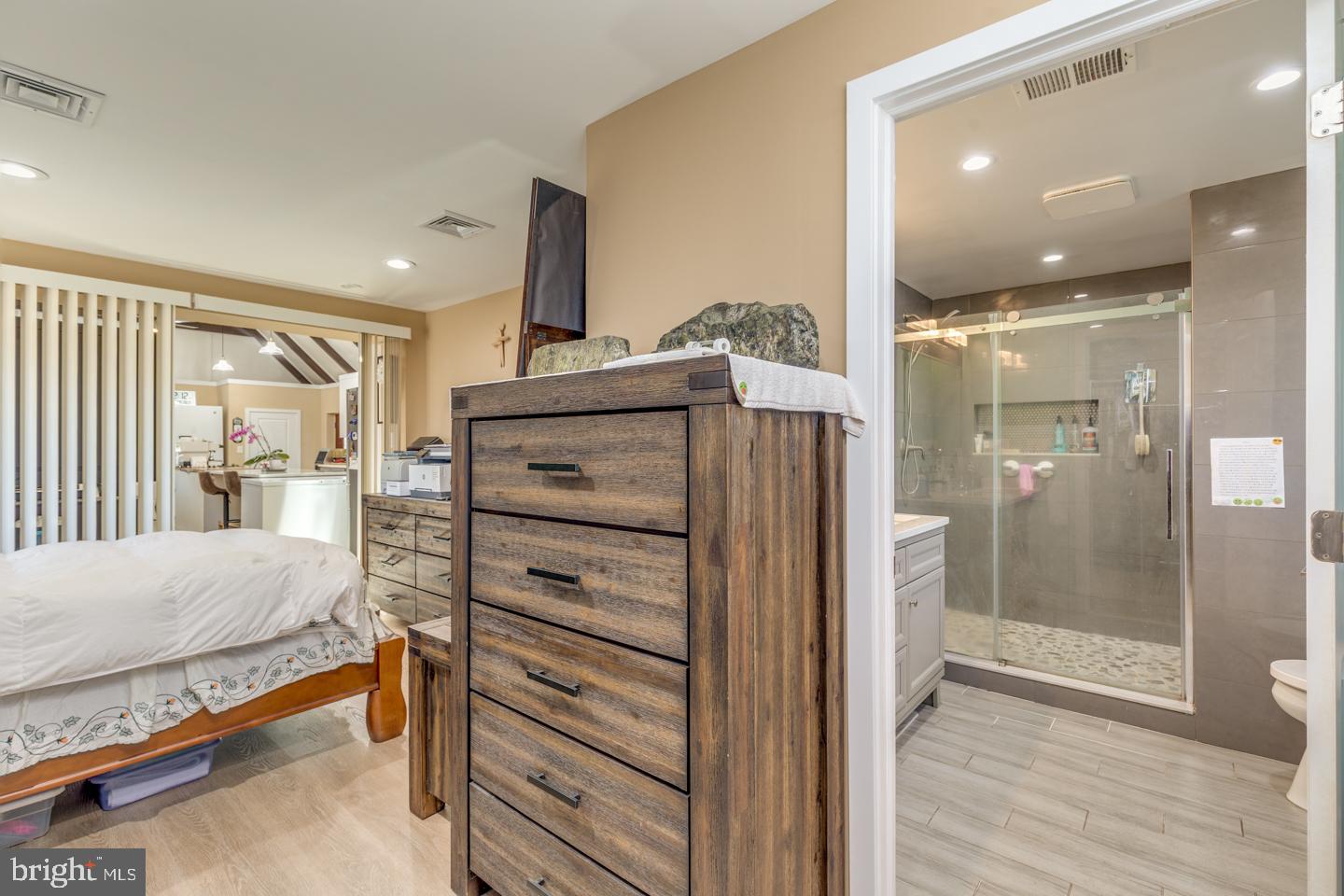 Real estate listing preview #22