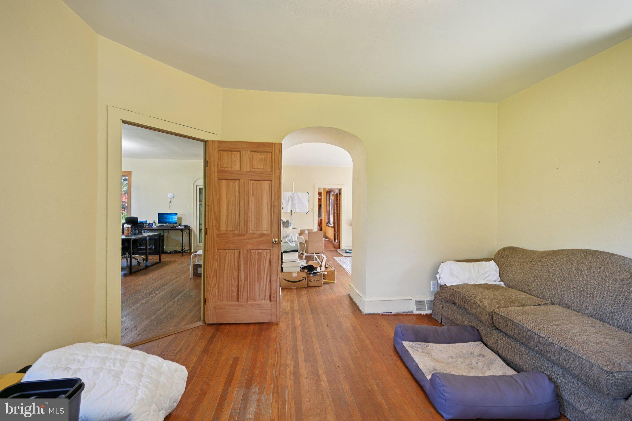 Real estate listing preview #14