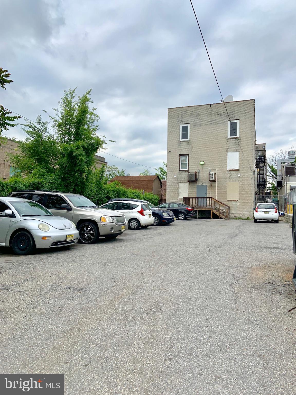 Real estate listing preview #15