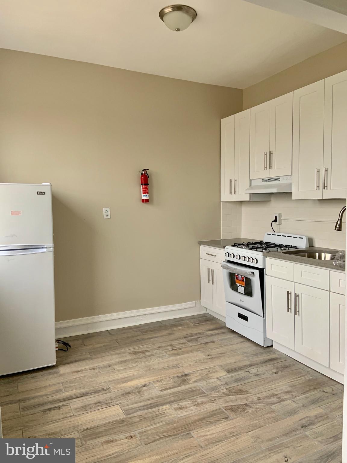 Real estate listing preview #7