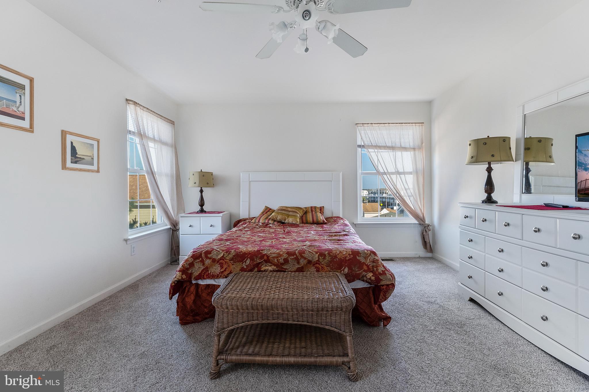 Real estate listing preview #23