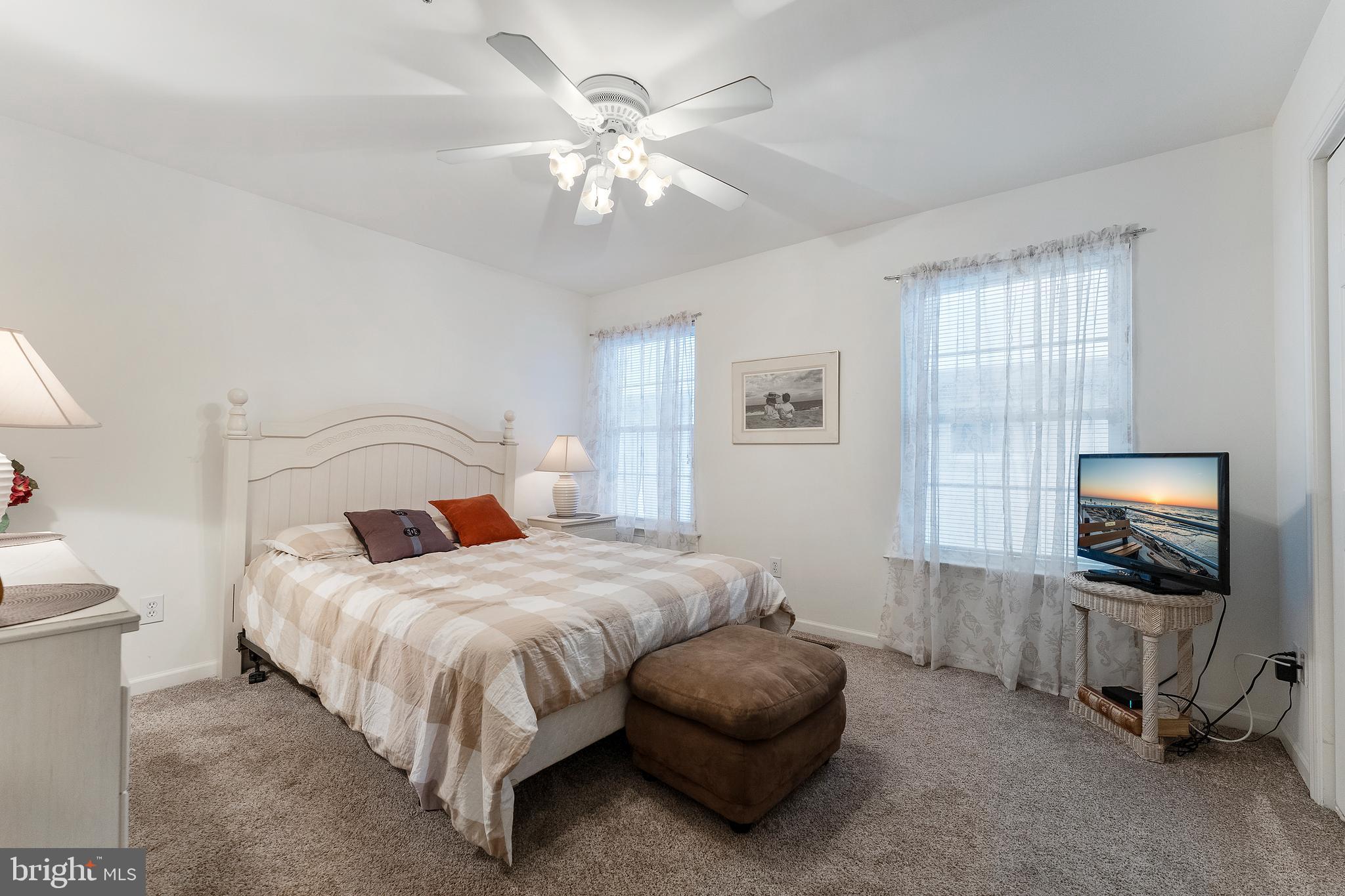 Real estate listing preview #18