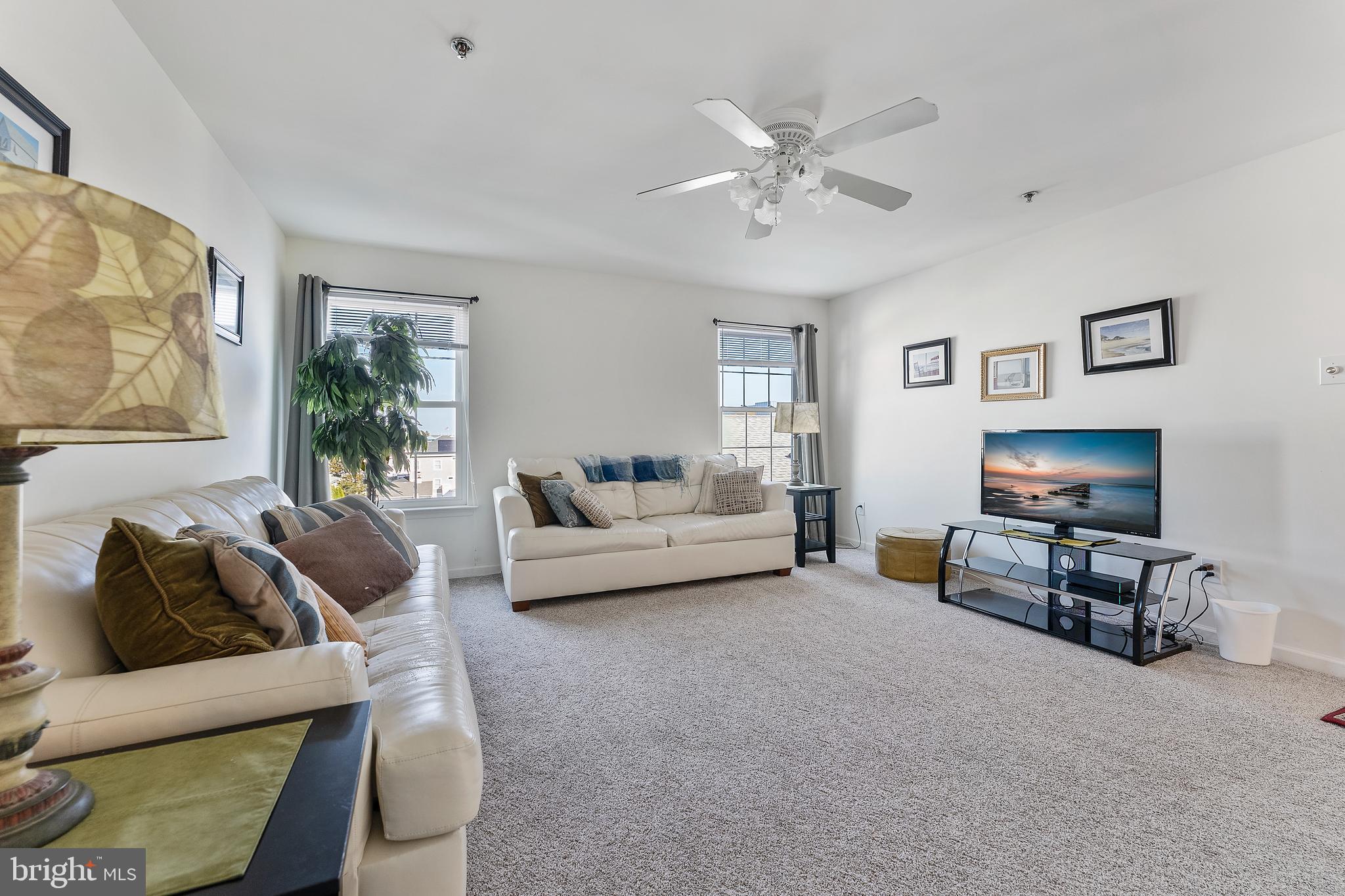 Real estate listing preview #14