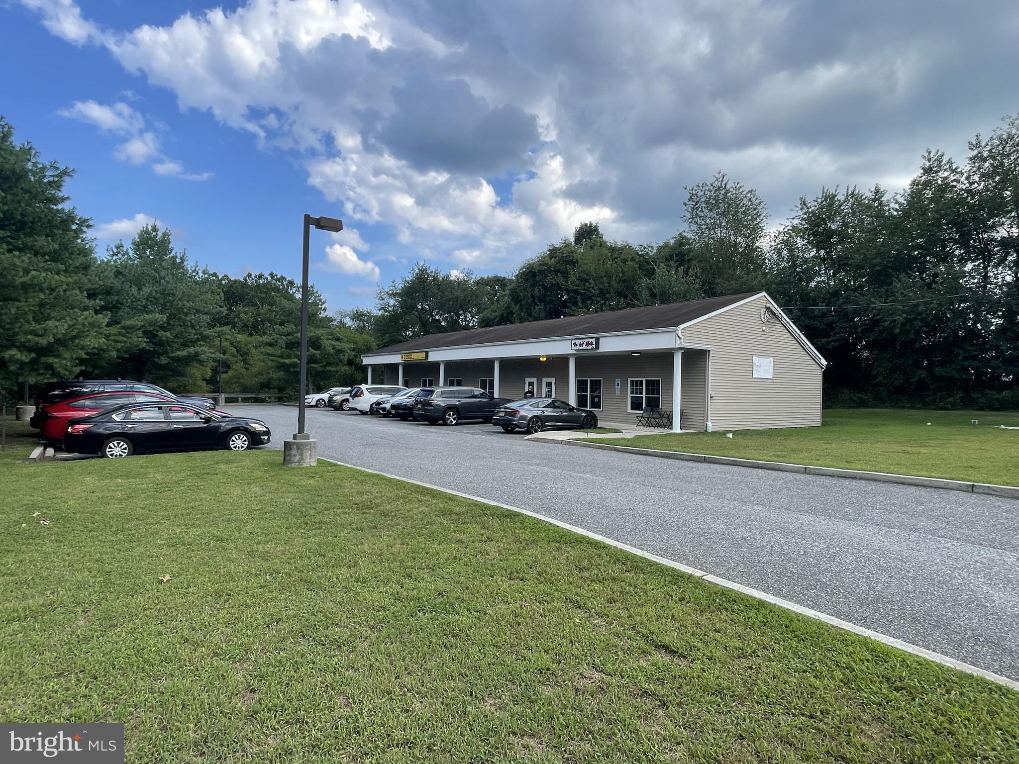 Real estate listing preview #7