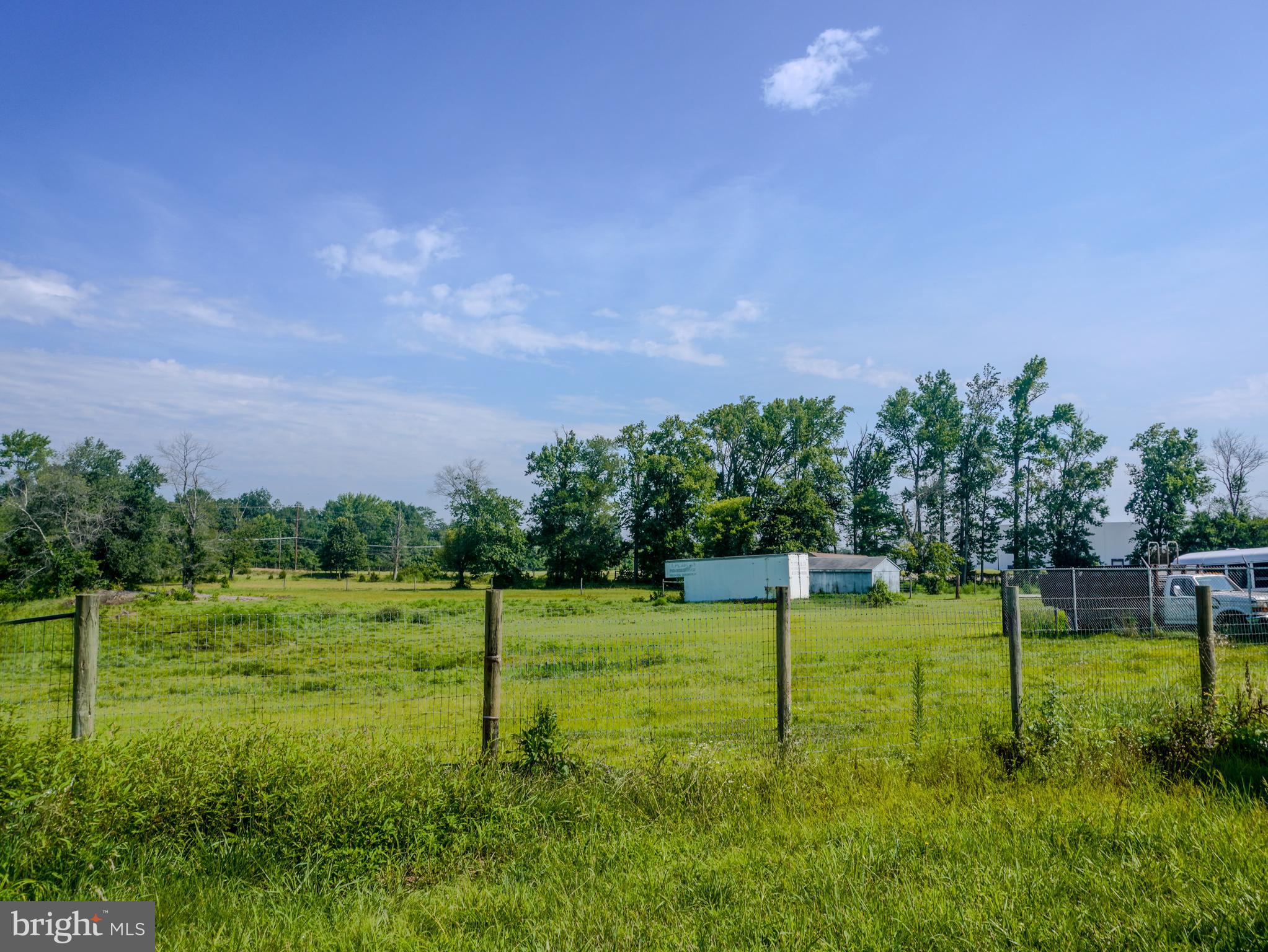 Real estate listing preview #6