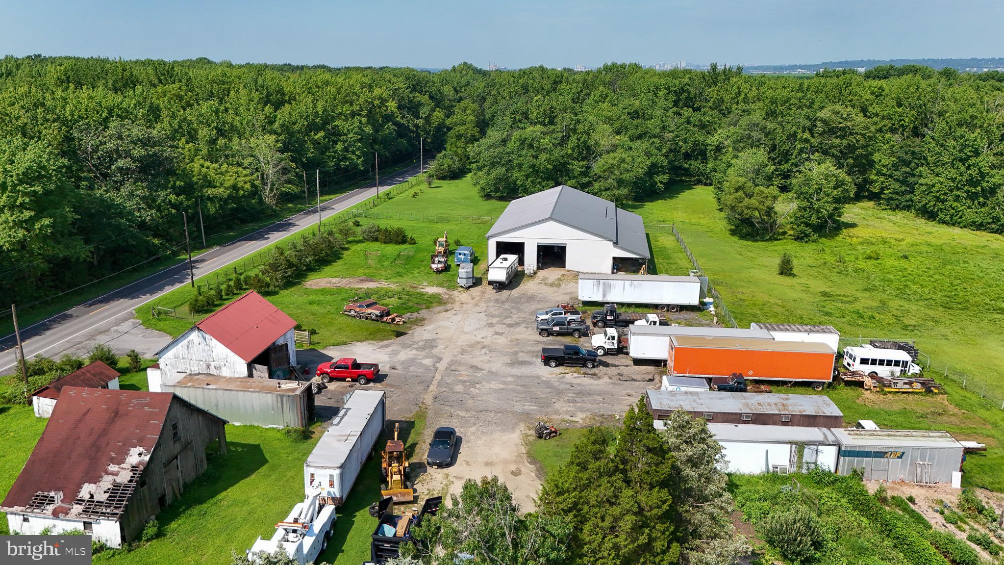 Real estate listing preview #4