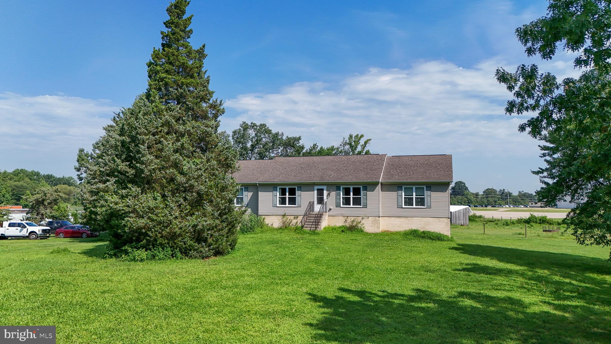 Real estate listing preview #17