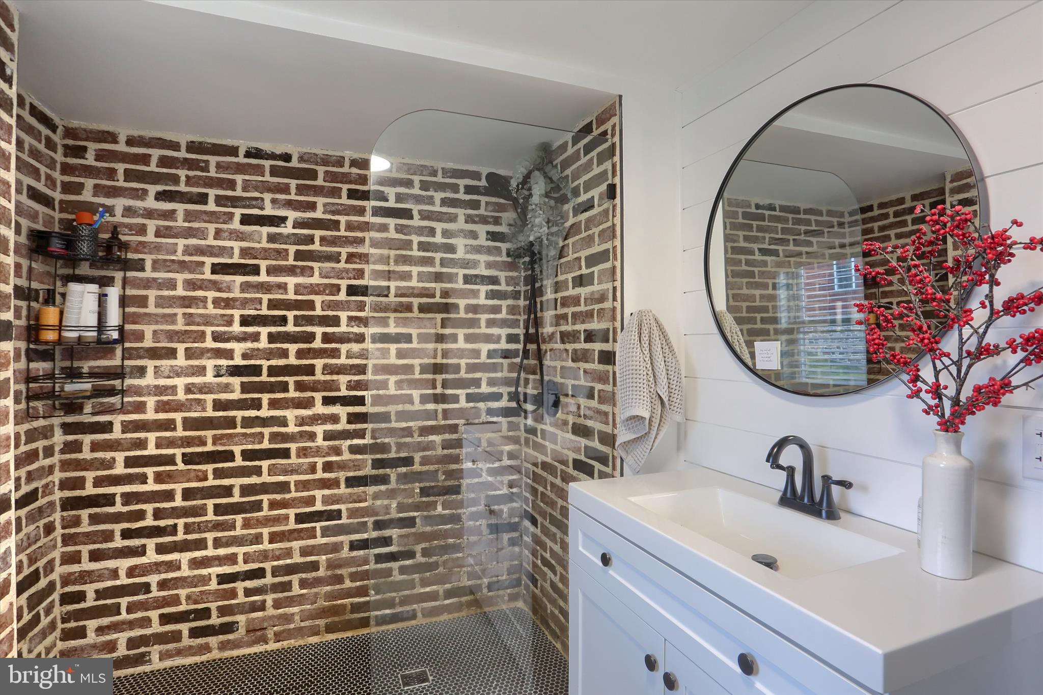 Real estate listing preview #22