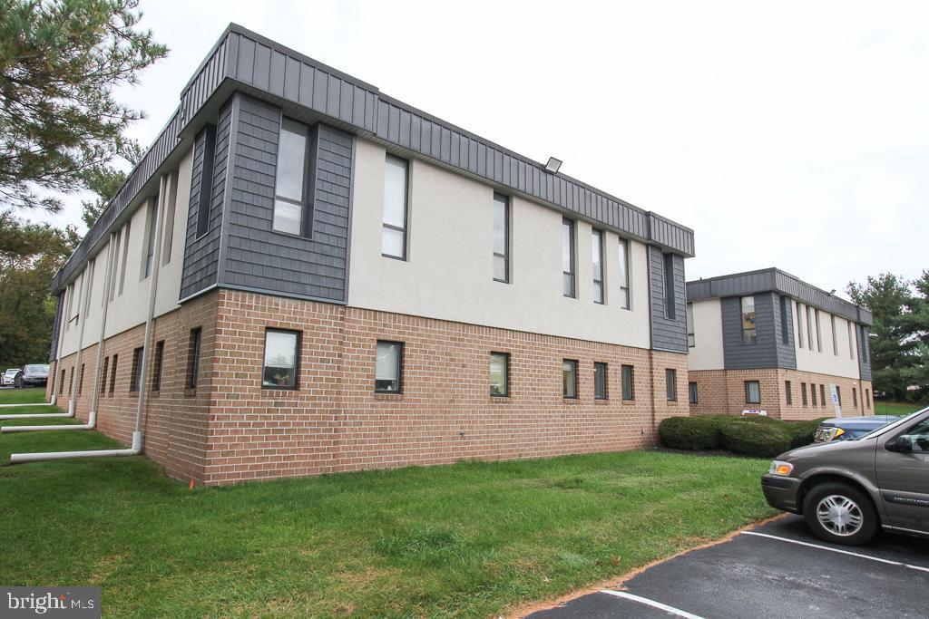 Real estate listing preview #42