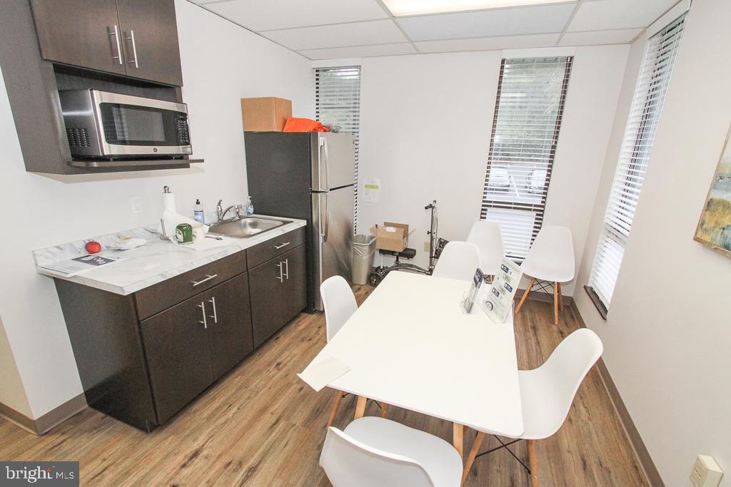 Real estate listing preview #8