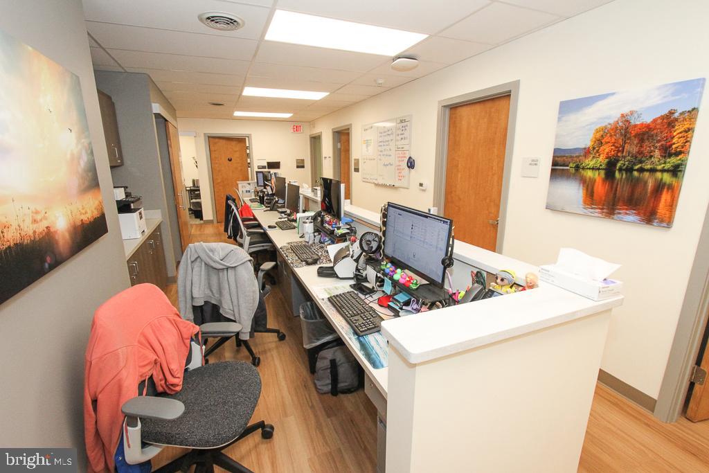 Real estate listing preview #16