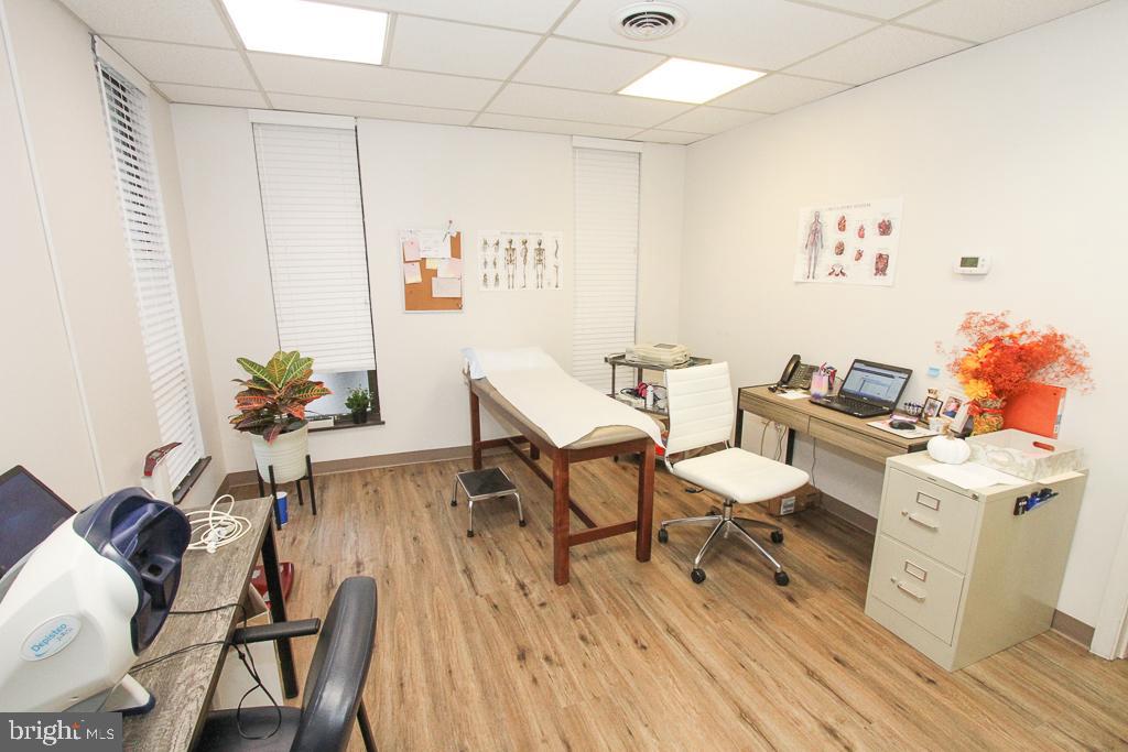 Real estate listing preview #6