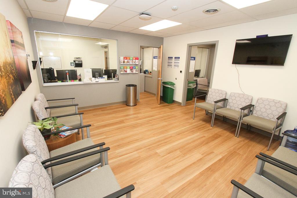 Real estate listing preview #11