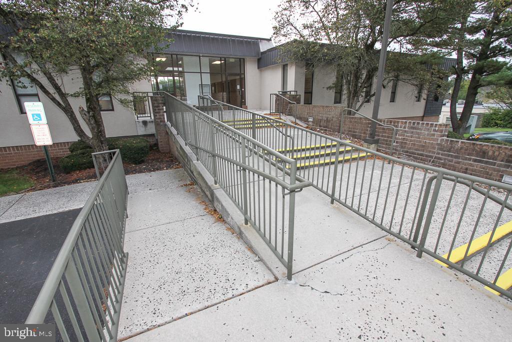 Real estate listing preview #34