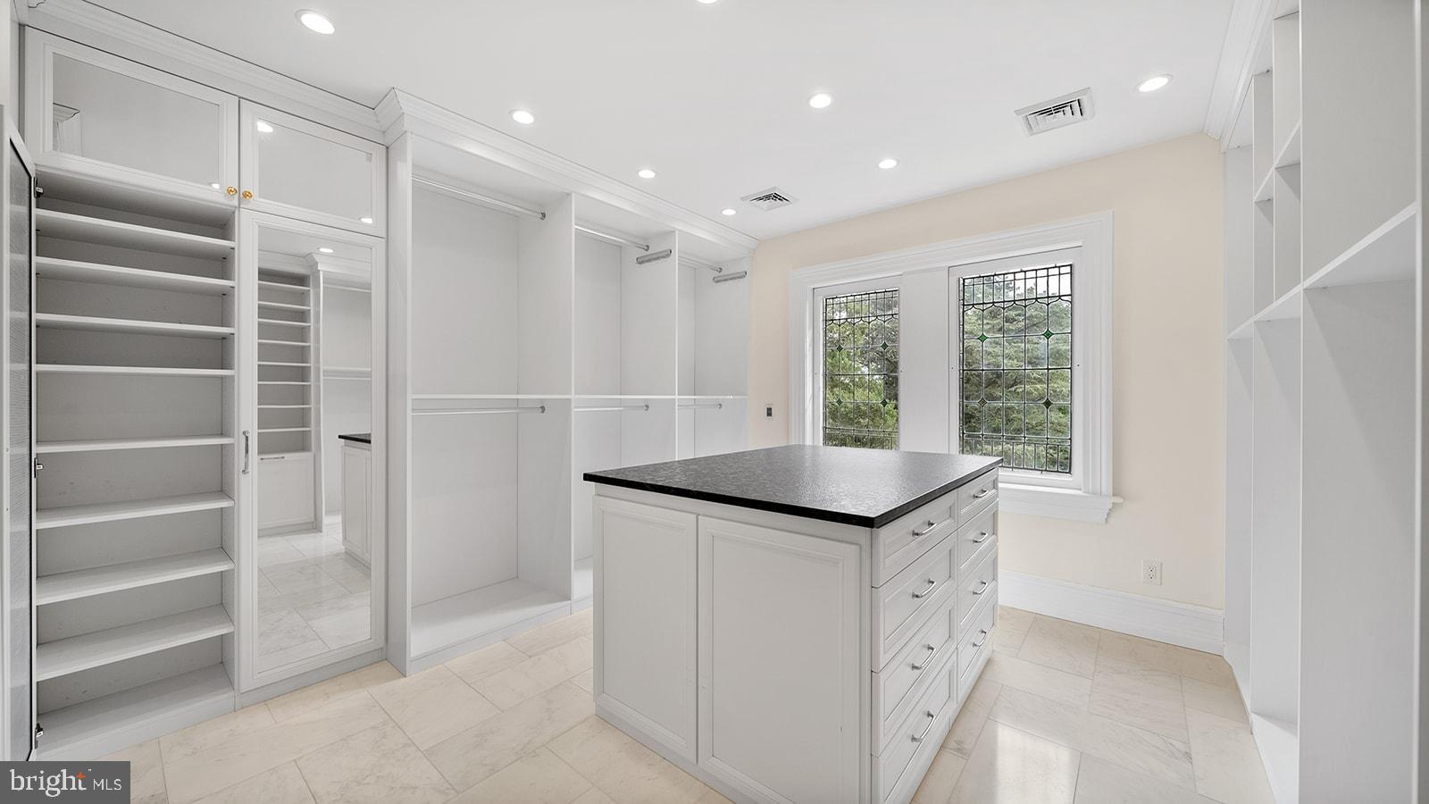 Real estate listing preview #66