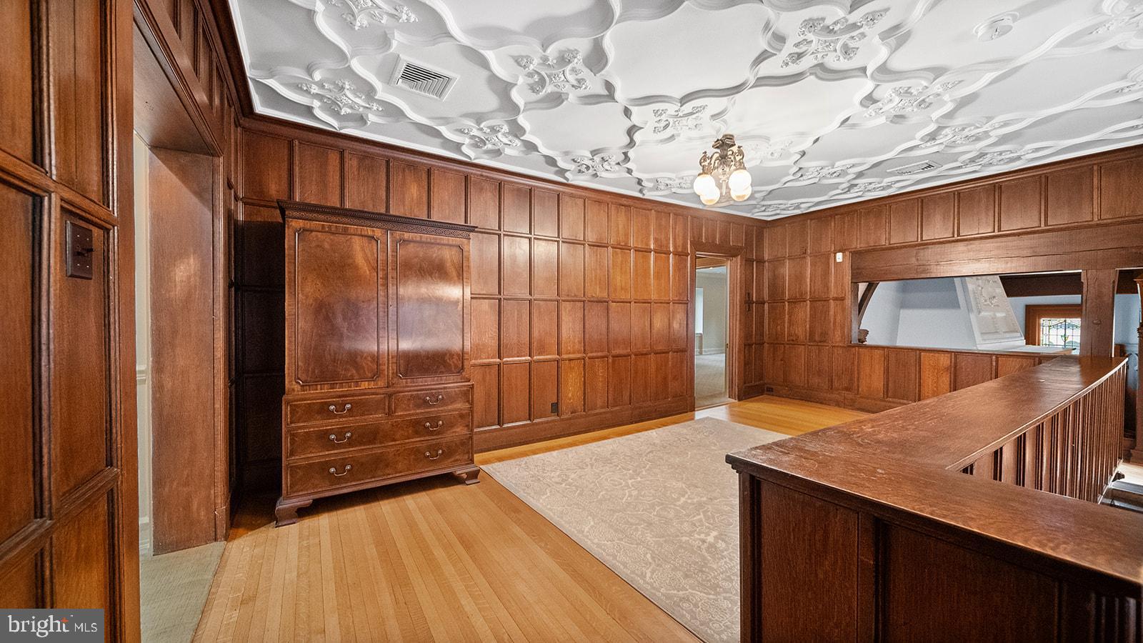 Real estate listing preview #54