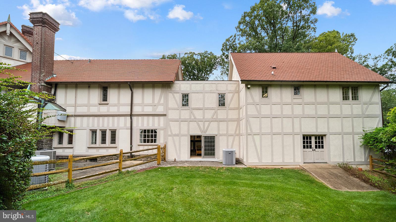 Real estate listing preview #97