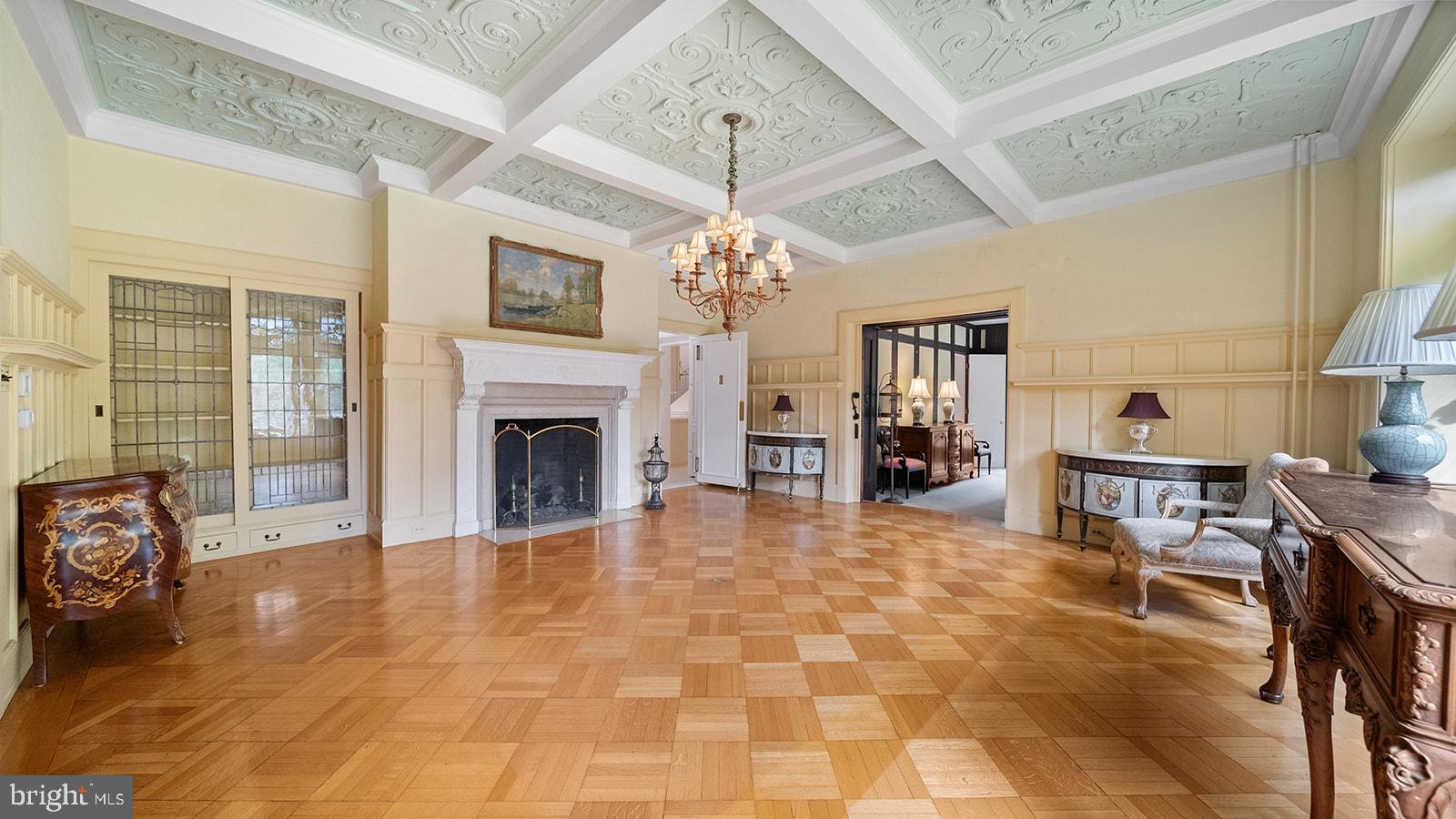 Real estate listing preview #32