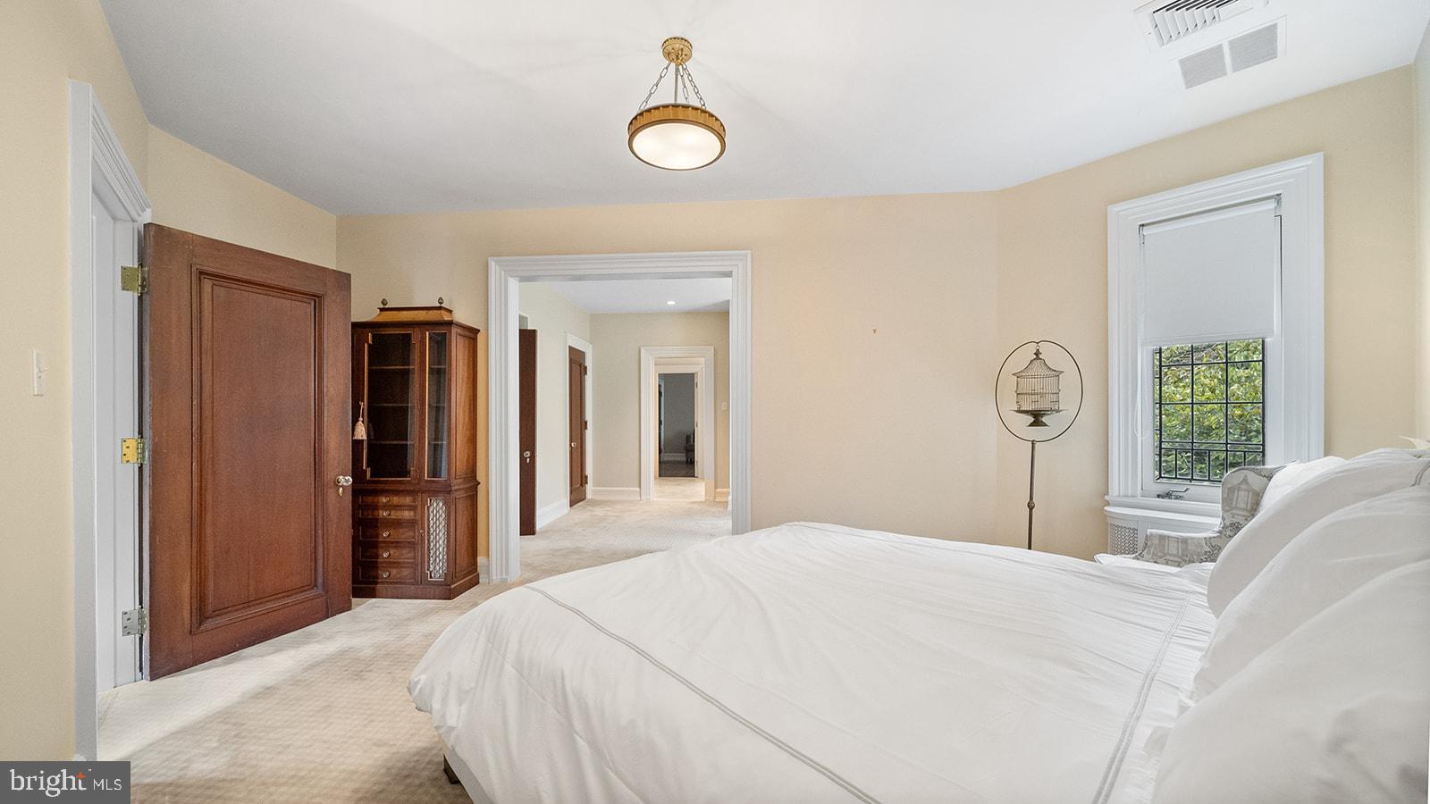 Real estate listing preview #76