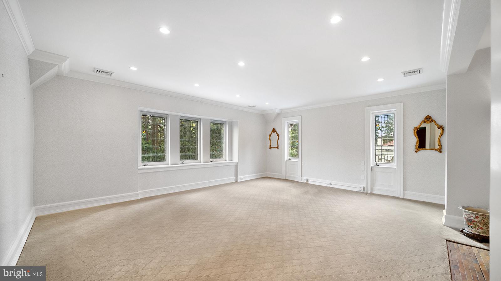 Real estate listing preview #56