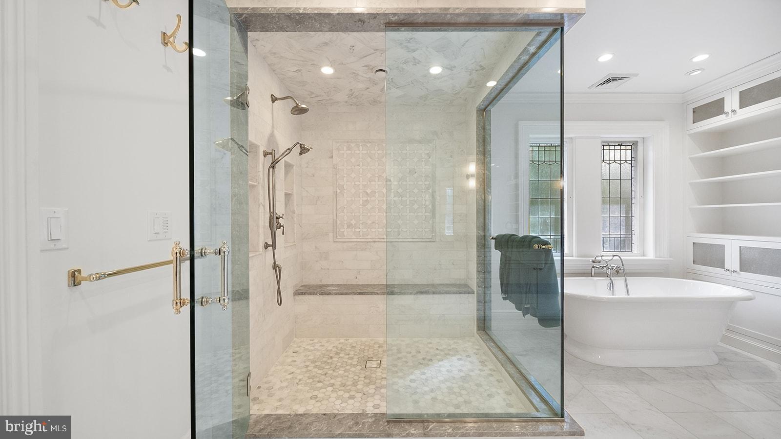 Real estate listing preview #64