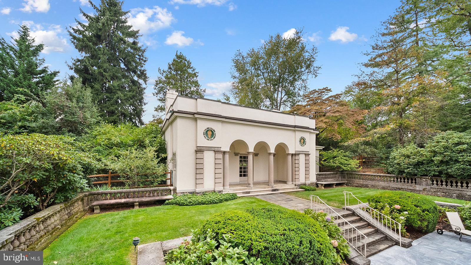 Real estate listing preview #123