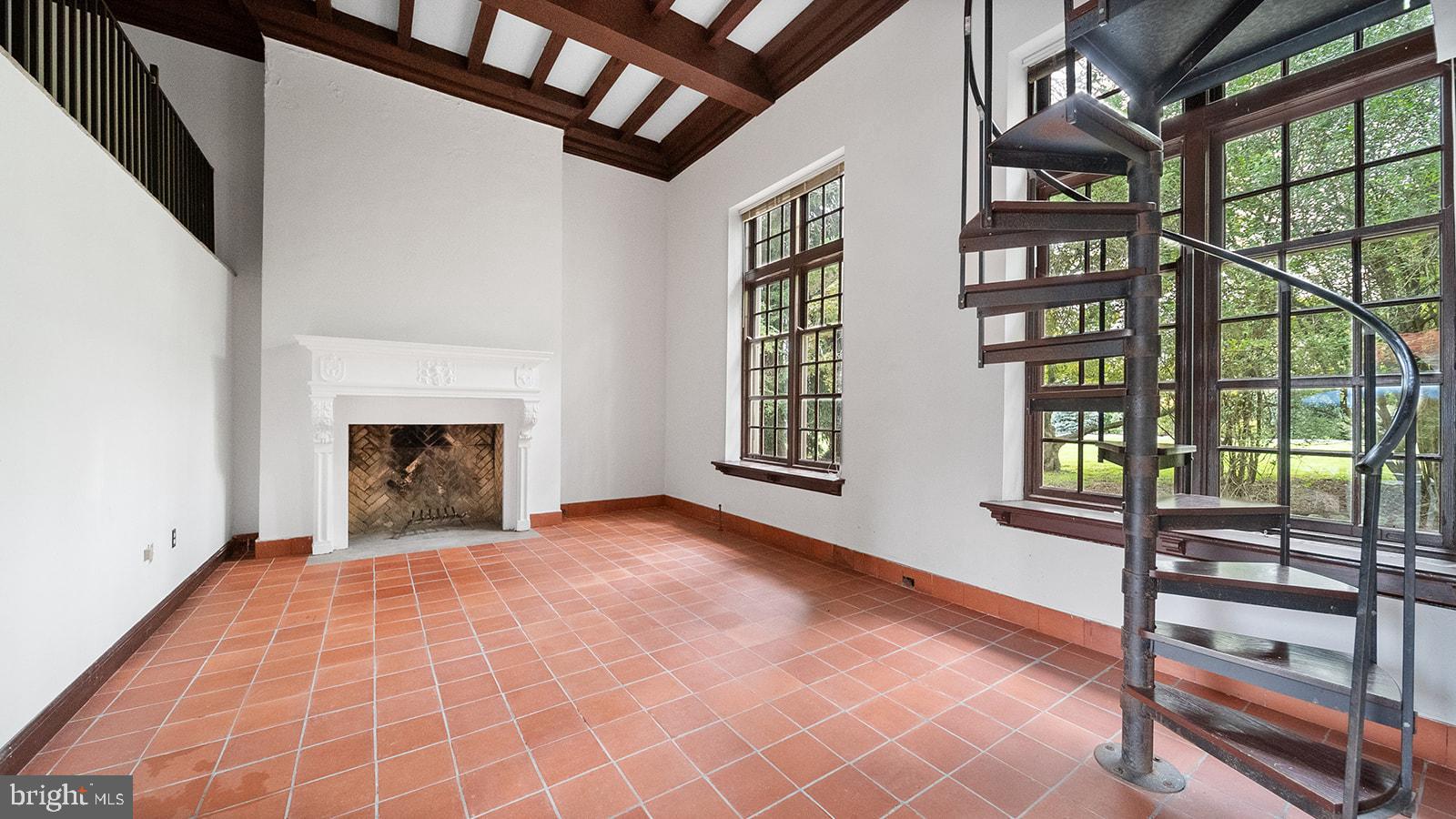 Real estate listing preview #120