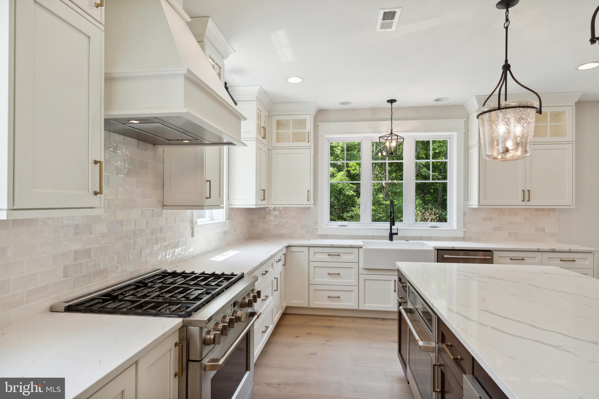 Real estate listing preview #3