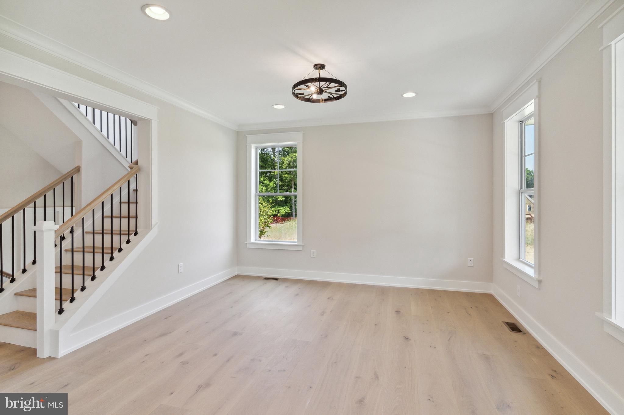 Real estate listing preview #2