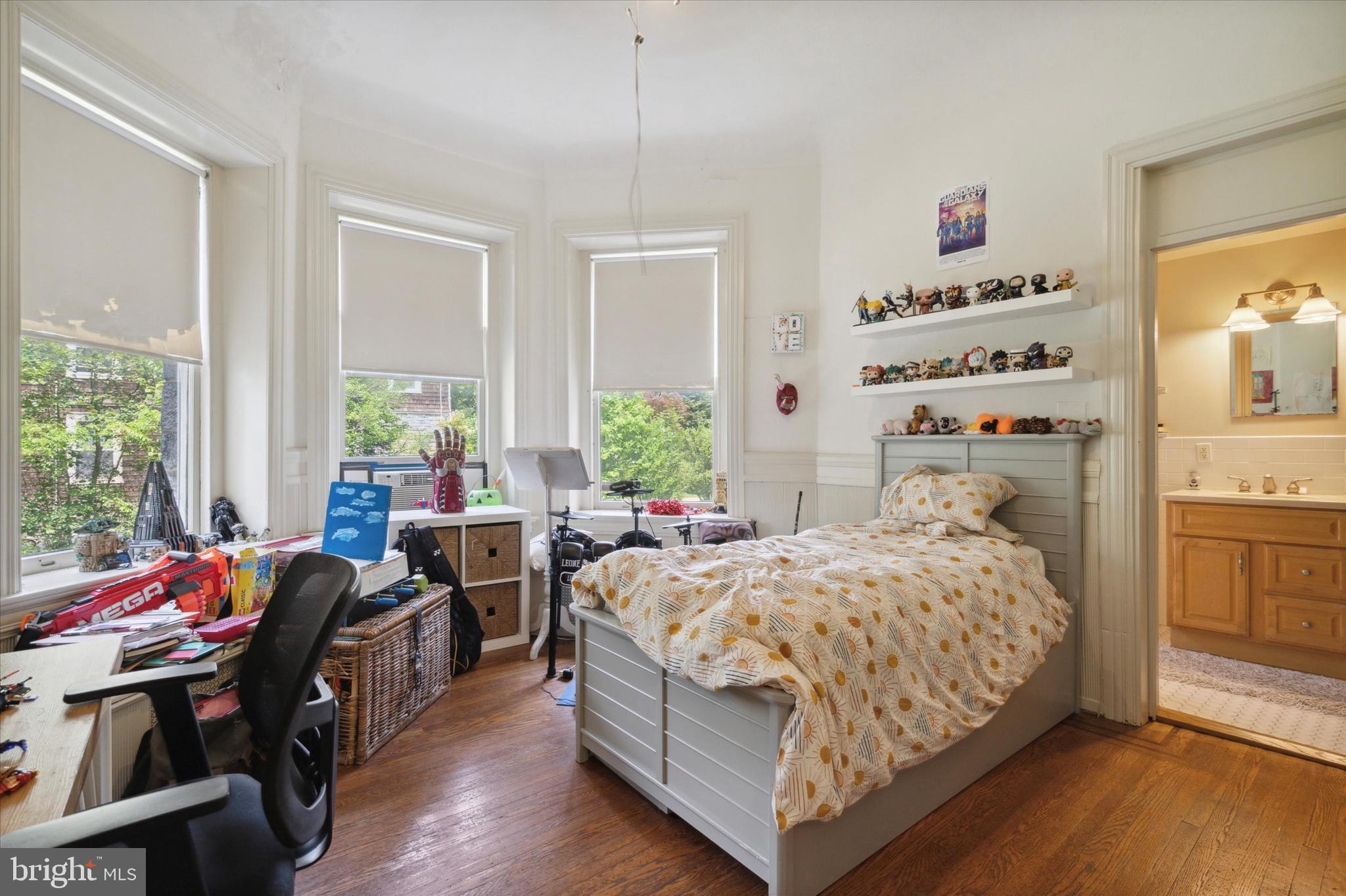 Real estate listing preview #22