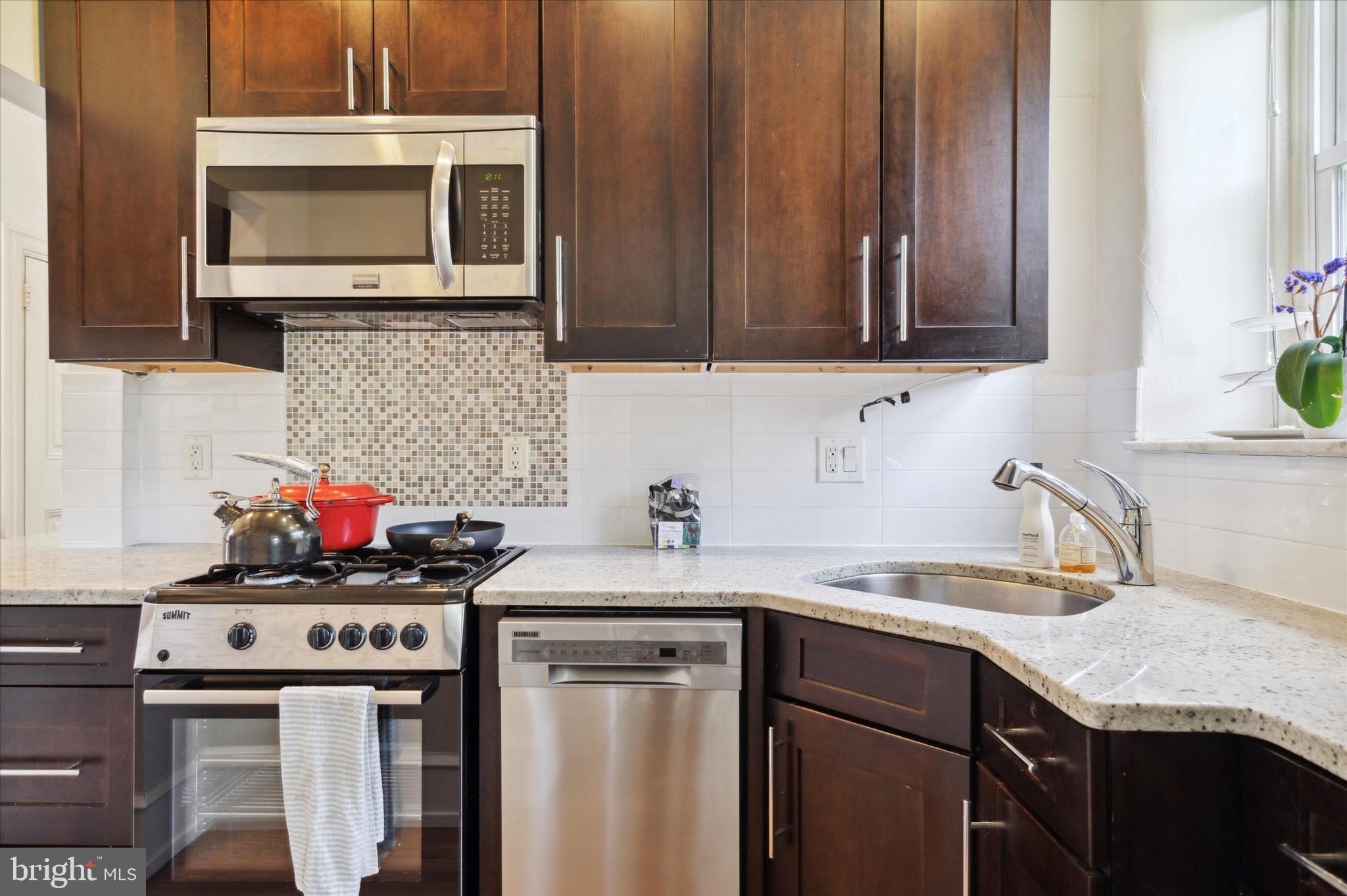 Real estate listing preview #38