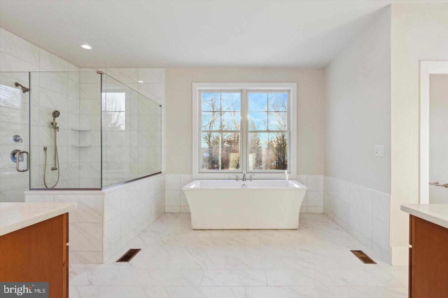 Real estate listing preview #10