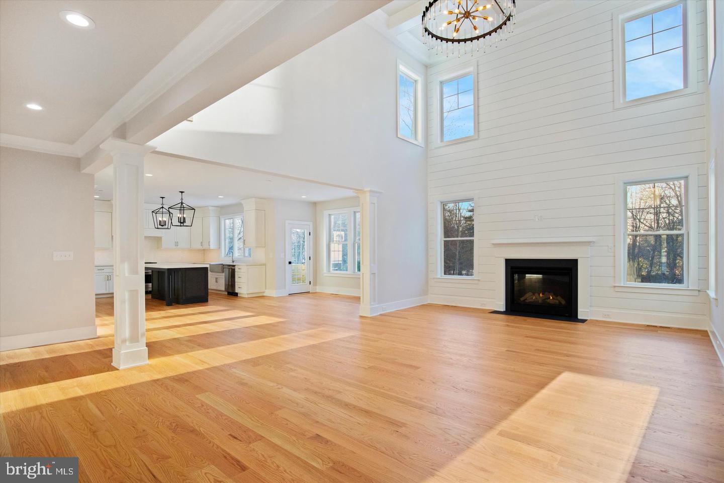 Real estate listing preview #4