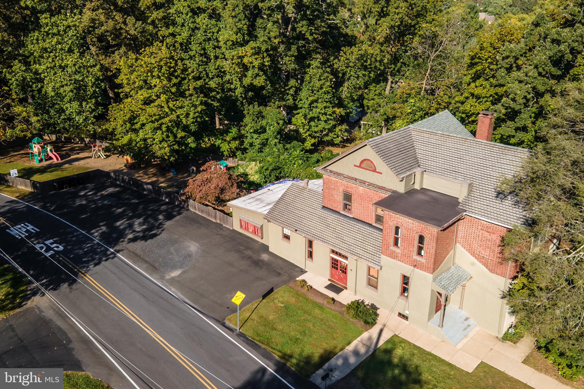 Real estate listing preview #7