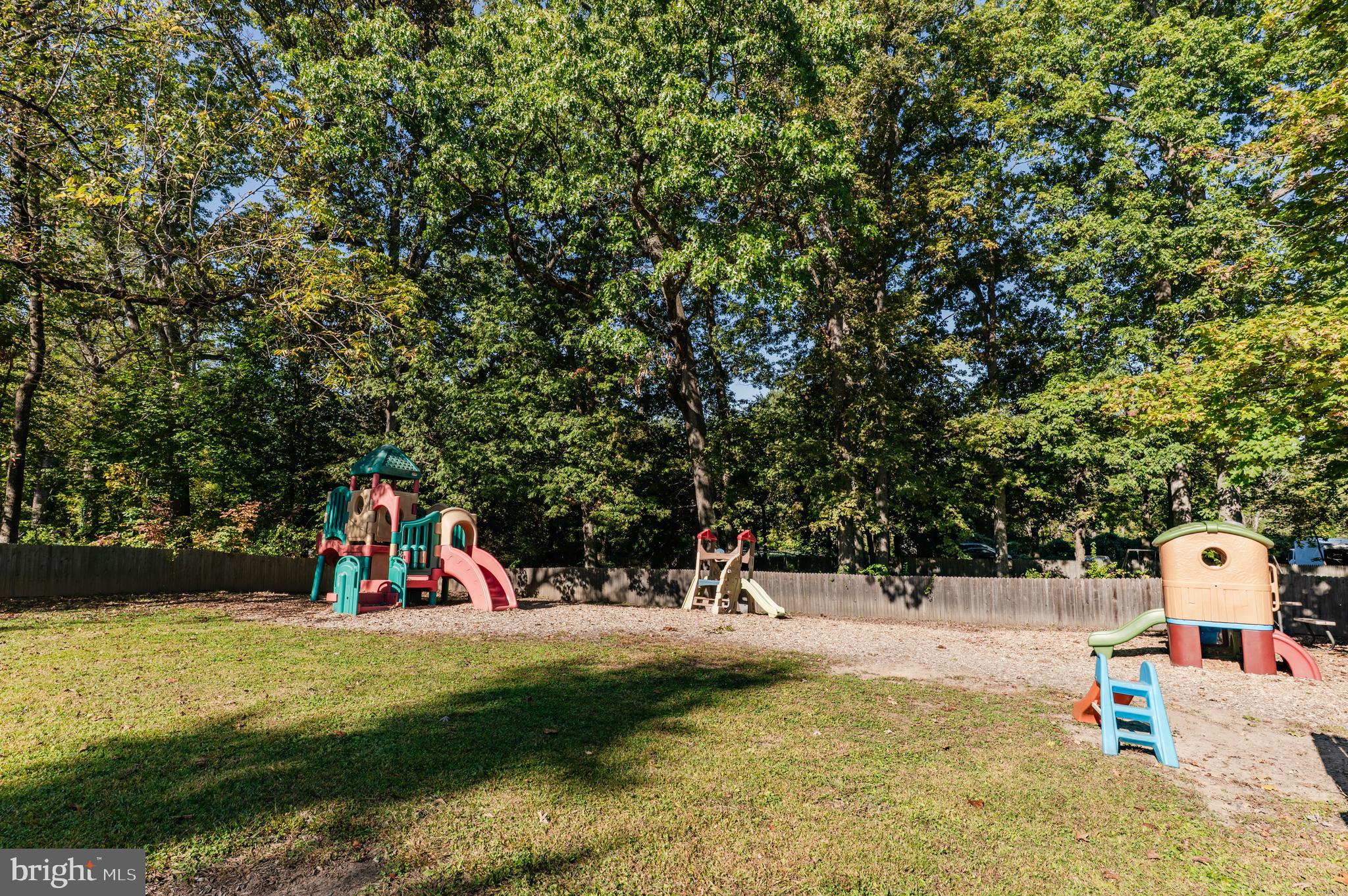 Real estate listing preview #16