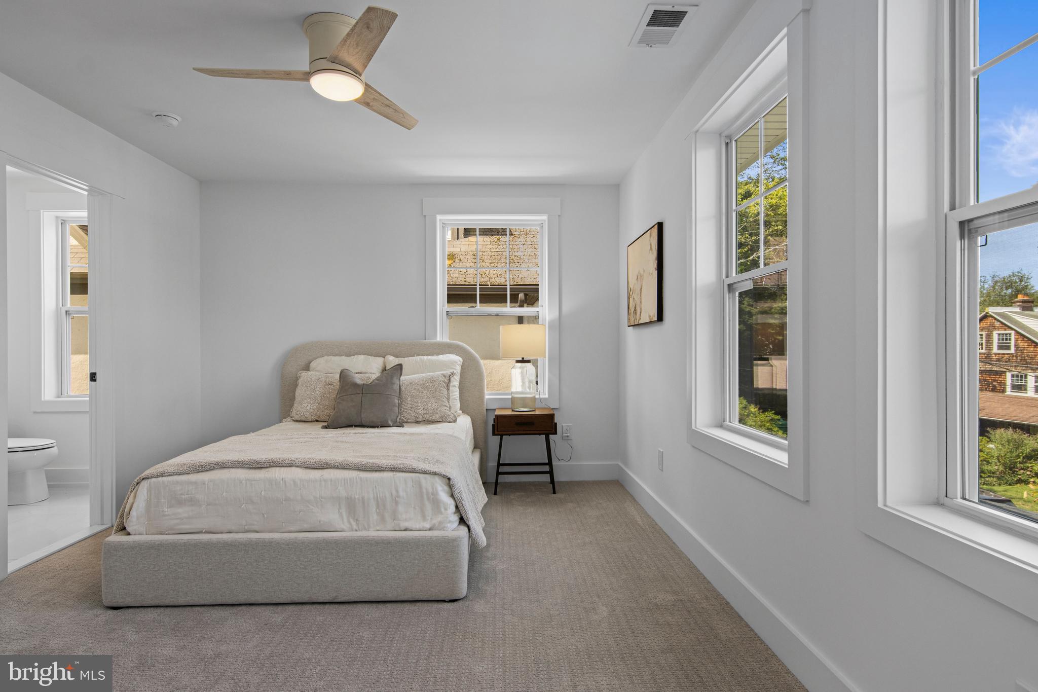 Real estate listing preview #42