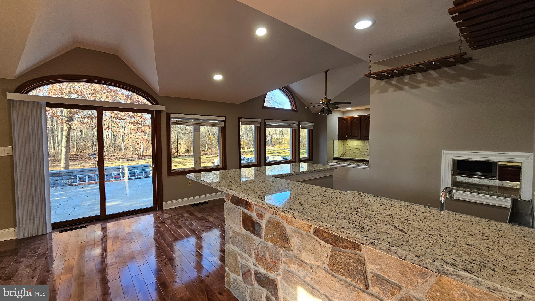 Real estate listing preview #21