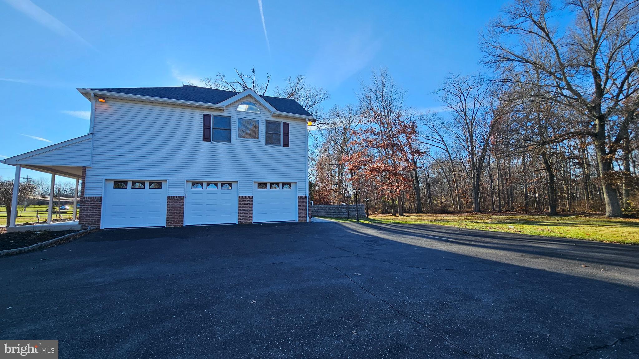 Real estate listing preview #16