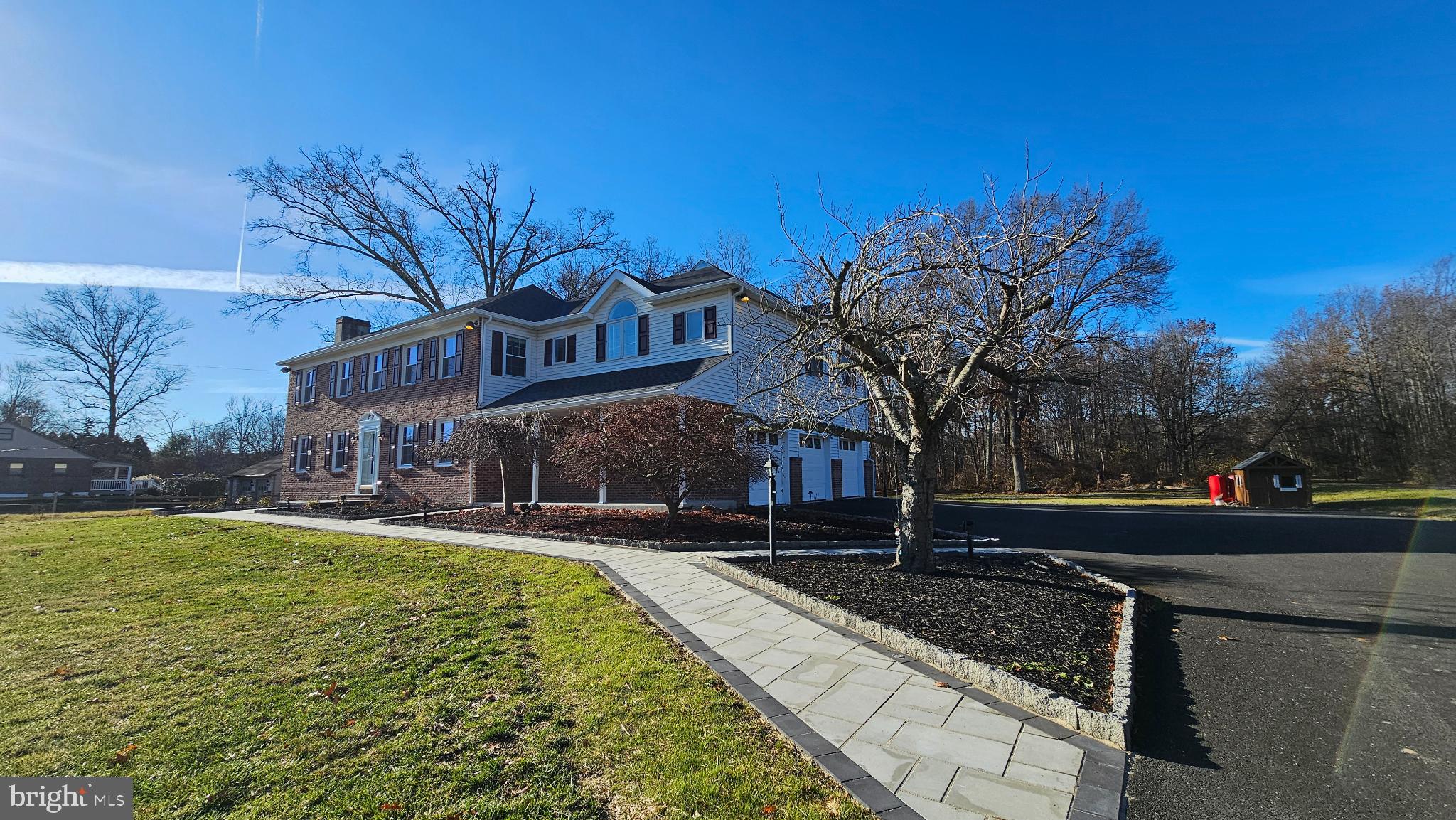 Real estate listing preview #2