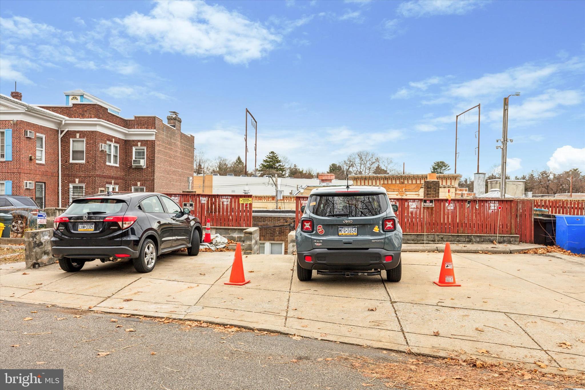 Real estate listing preview #7