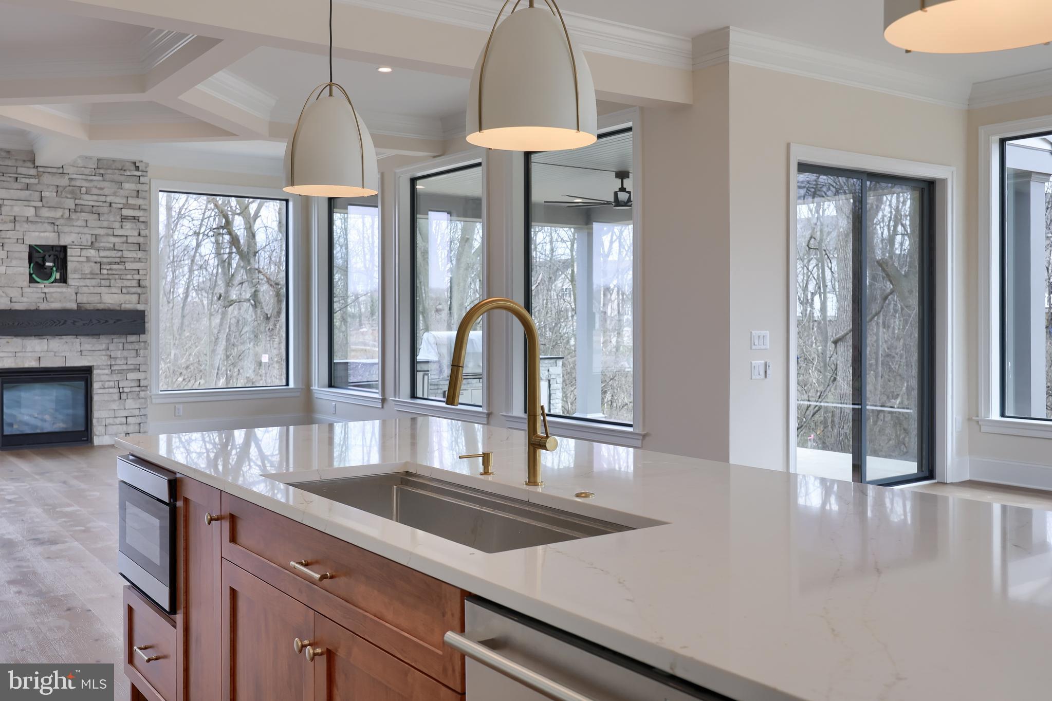 Real estate listing preview #24